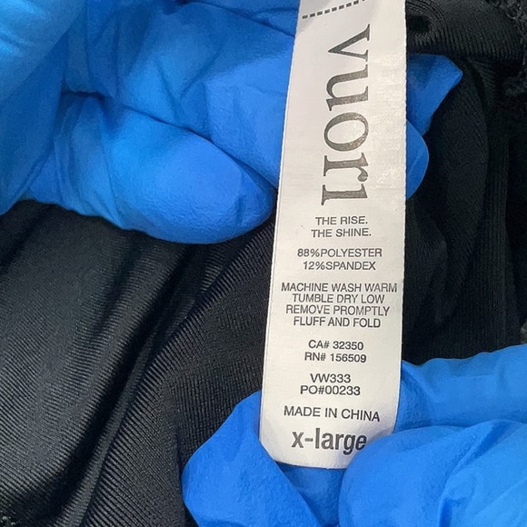 Vuori 2” Shorts. Size Extra Large - Picture 3 of 3